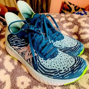 New Balance fresh foam 1080, woman’s size 10